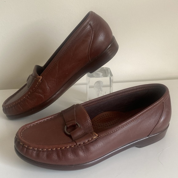 SAS Tripad Comfort Foot Bed Size 7 Brown Leather Penny Slip On Loafers w/ Buckle - Picture 2 of 15